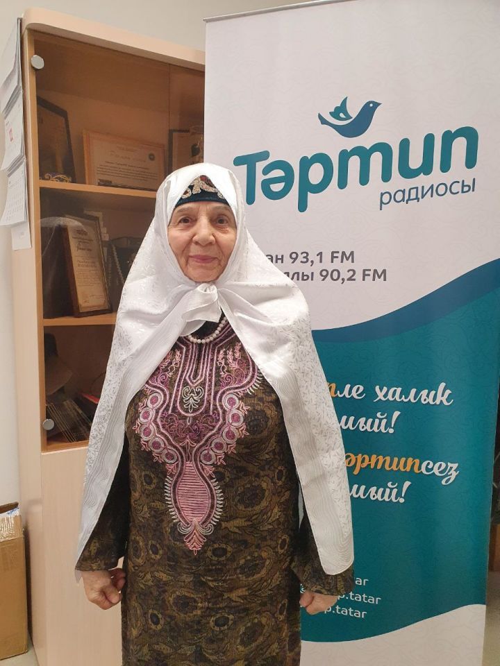 Сәйдә абыйстайдан тузмый торган бүләк