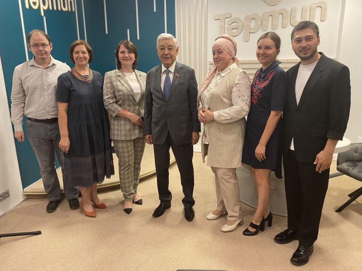 ФӘРИТ МӨХӘММӘТШИН "ТӘРТИП" РАДИОСЫН ТЫҢЛЫЙМЫ?