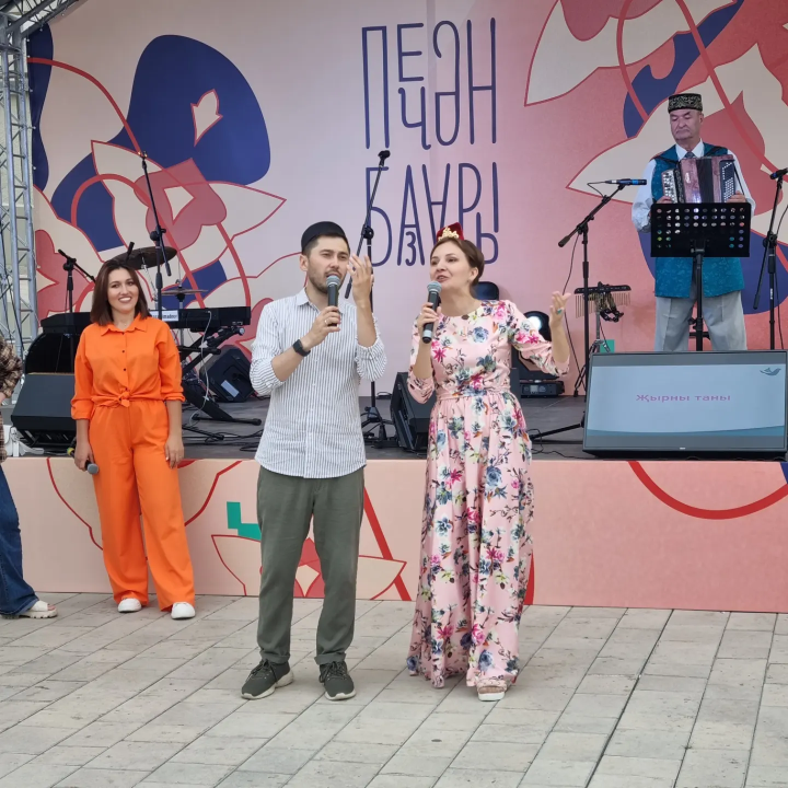 "Печән базары"ннан фоторепортаж